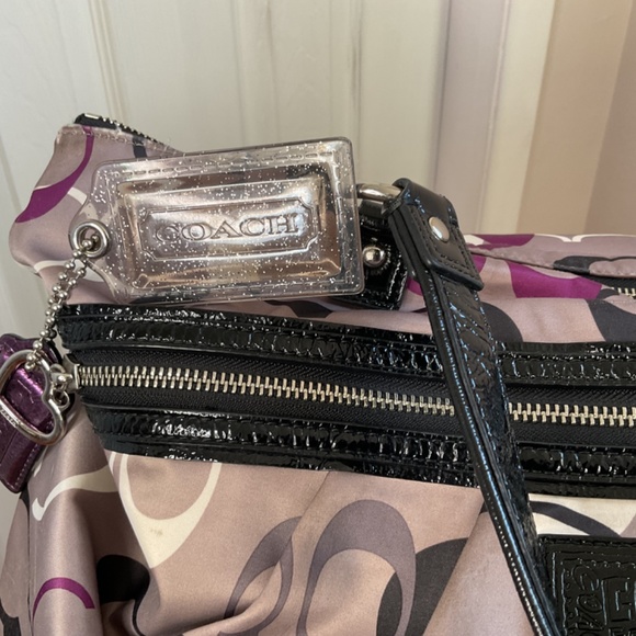 Coach Daisy Optic Print Multi-Tote M1294-F22961 In Purples - Picture 11 of 15